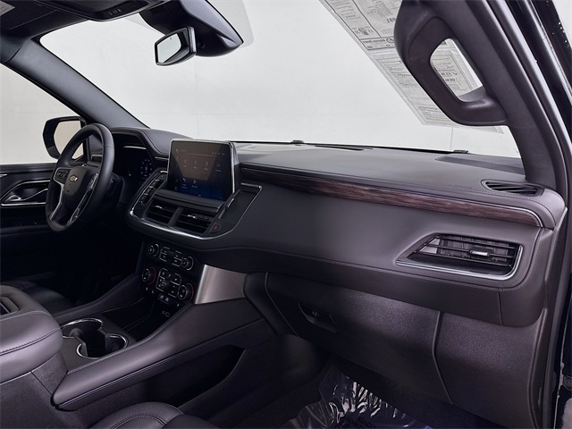 2023 Chevrolet Suburban LT photo 30