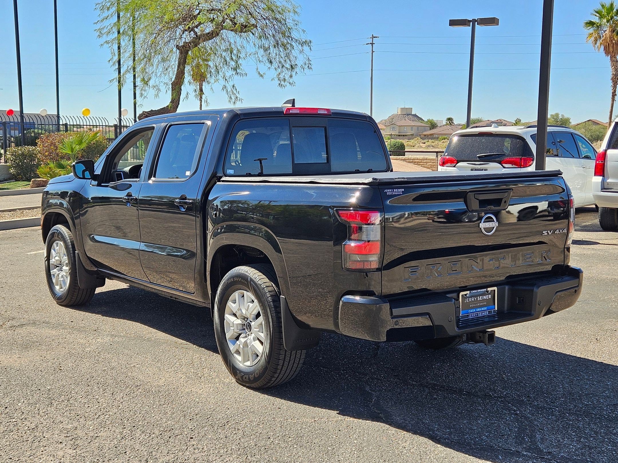 2022 Nissan Frontier SV photo 3