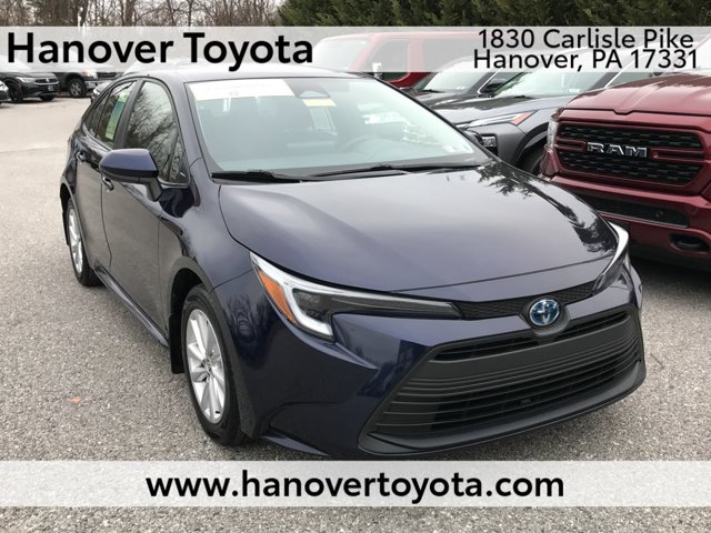 2024 Toyota Corolla LE's photo