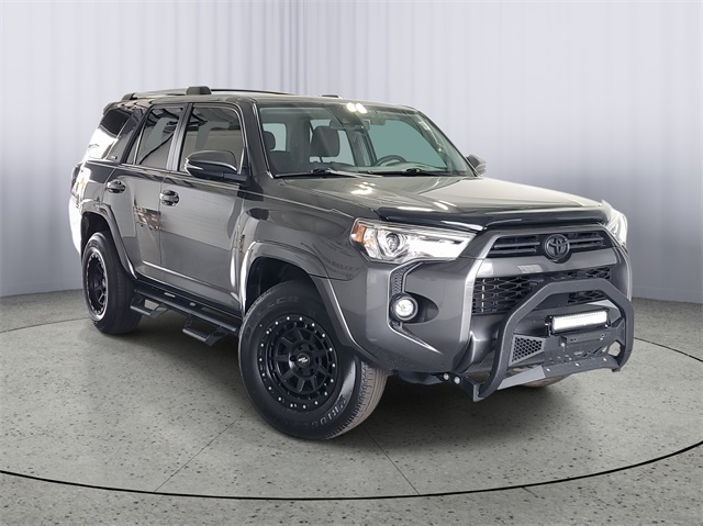 2022 Toyota 4Runner SR5 Premium's photo