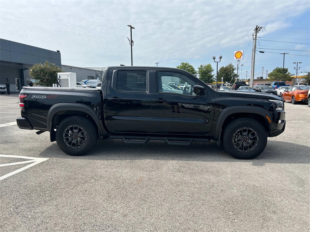 2023 Nissan Frontier PRO-4X photo 3