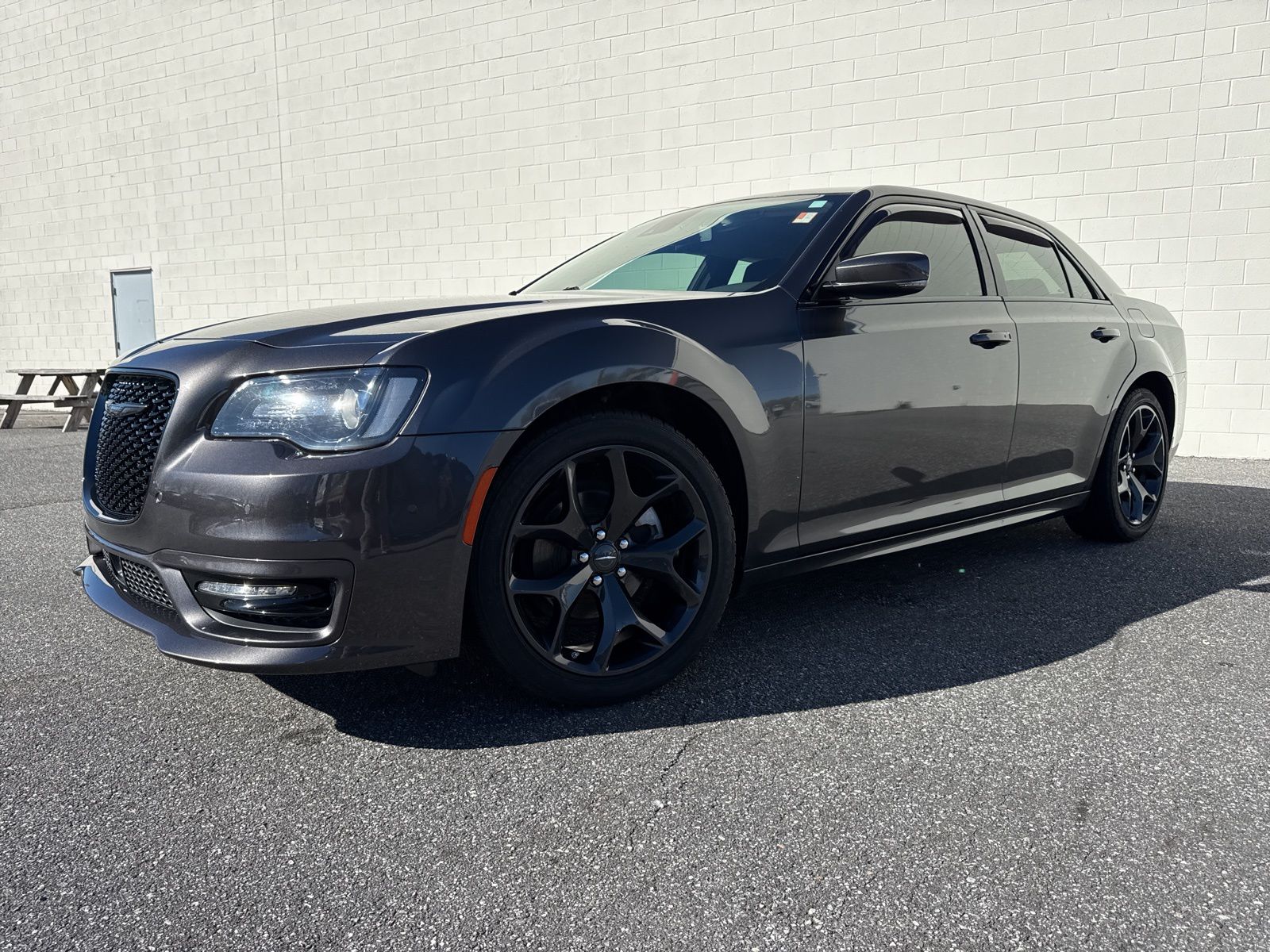 2022 Chrysler 300 Touring L's photo