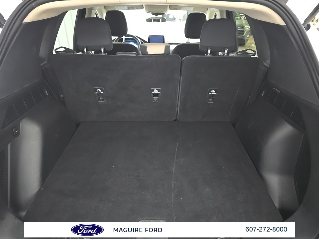 2020 Ford Escape SE Sport Hybrid photo 11