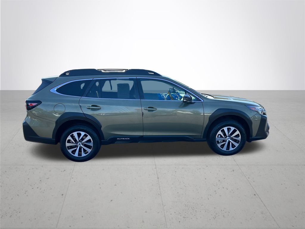 2023 Subaru Outback Premium photo 6