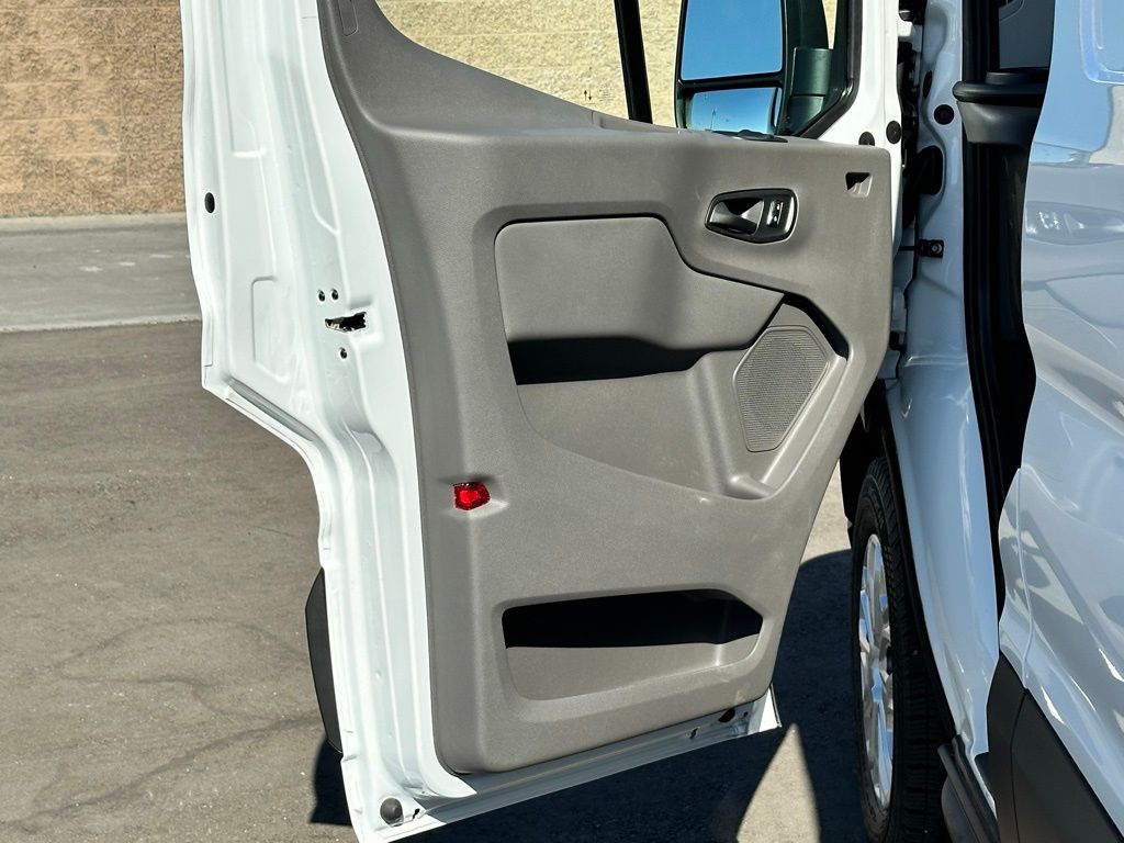 2024 Ford Transit photo 23