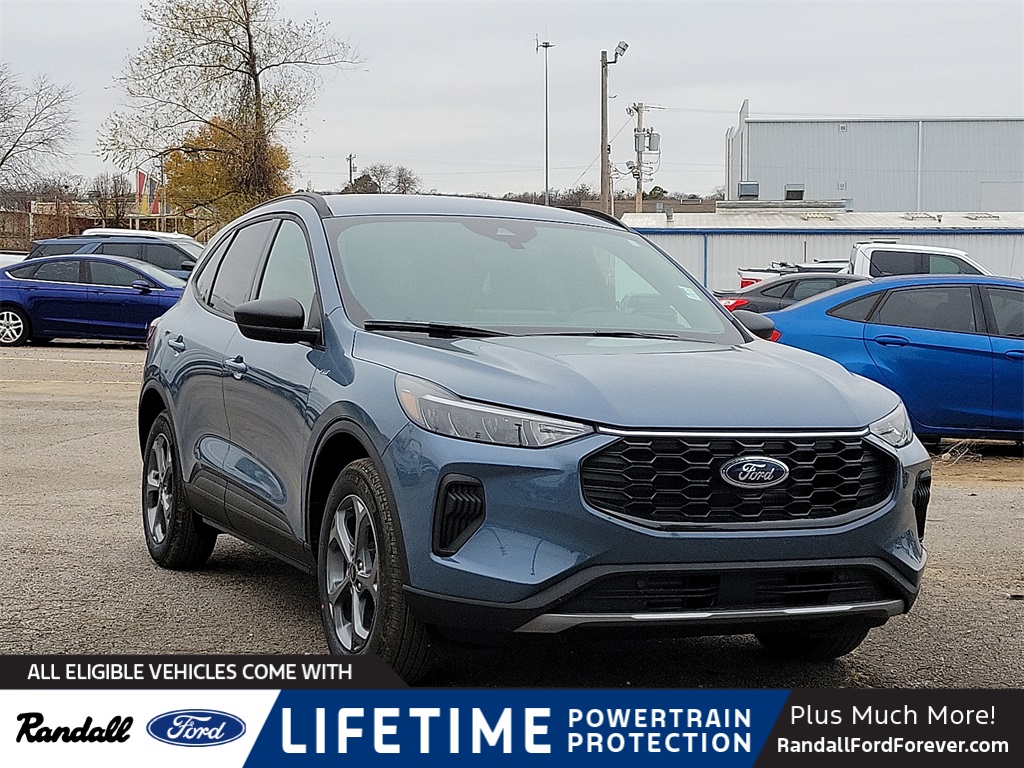 2026 Ford Escape ST-Line's photo