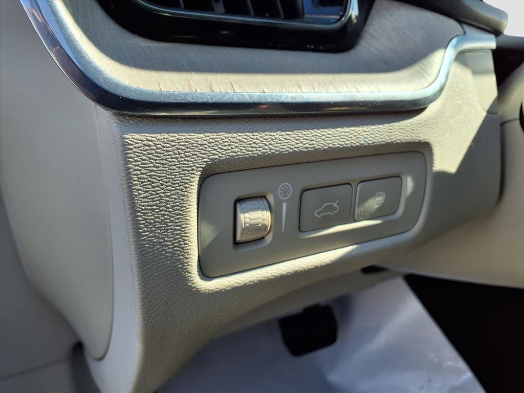 2021 Volvo XC60 Recharge T8 Inscription photo 18