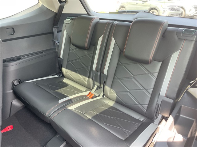 2025 Volkswagen Atlas Peak Edition SE photo 39