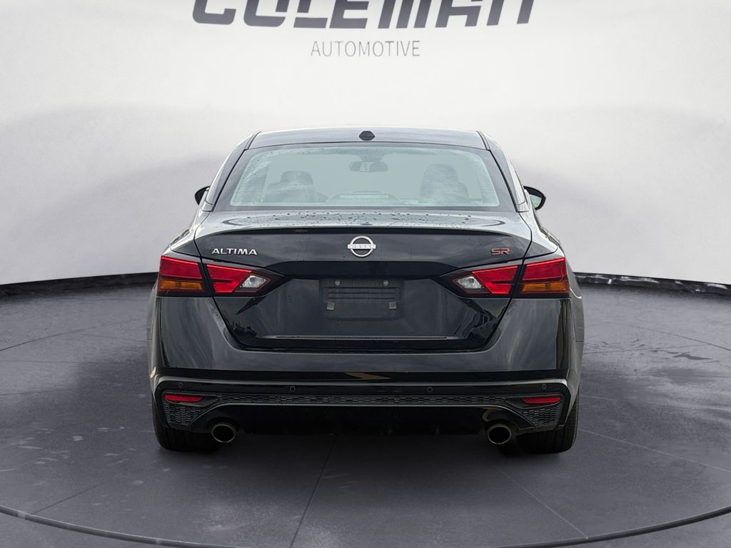 2024 Nissan Altima 2.5 SR photo 4