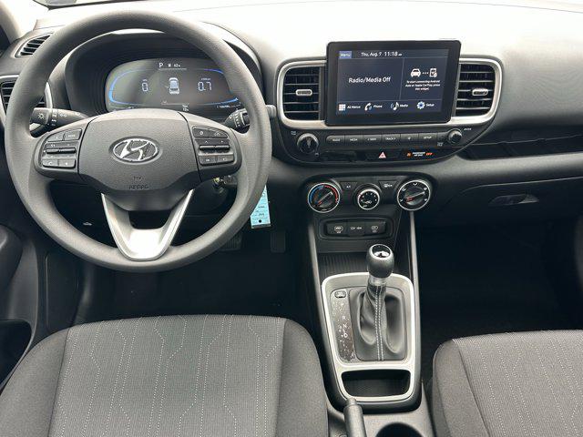 2025 Hyundai Venue SE photo 19