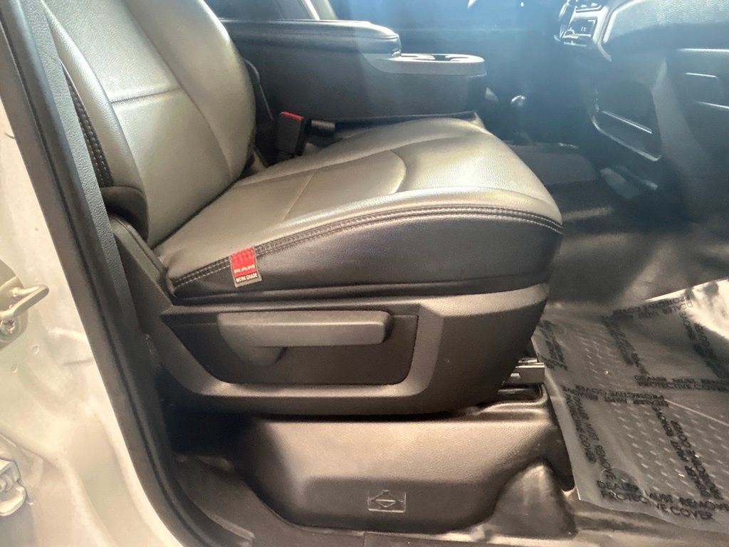 2024 Ram 2500 Tradesman photo 21