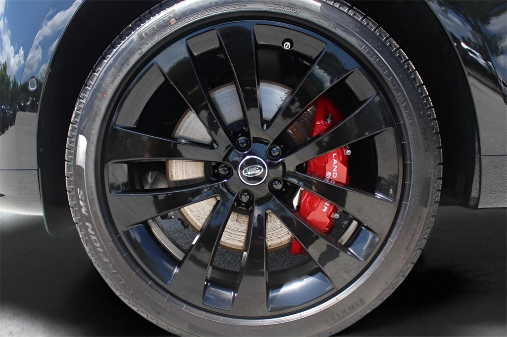 2025 Land Rover Range Rover Sport SE photo 9