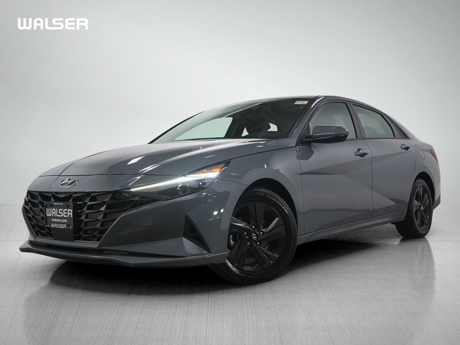 2021 Hyundai Elantra SEL's photo