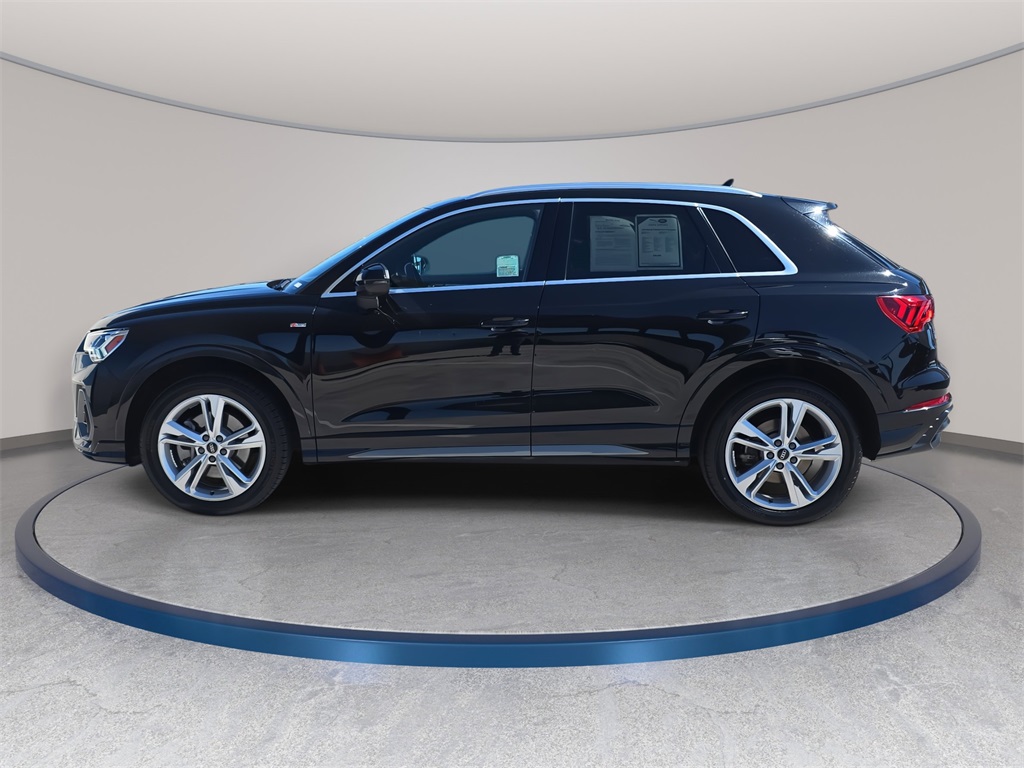 2022 Audi Q3 Premium Plus S line photo 5