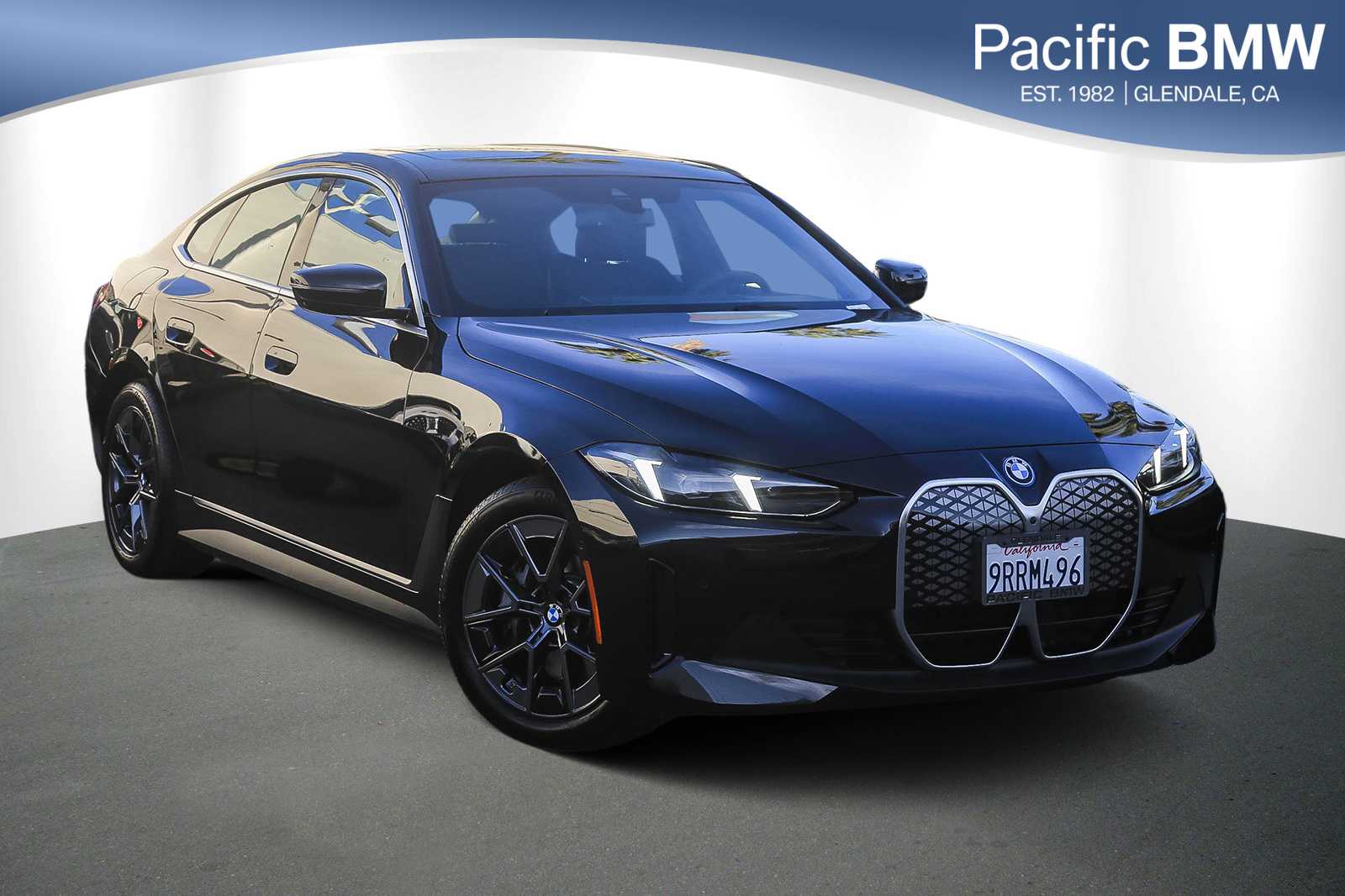 2025 BMW i4 40's photo