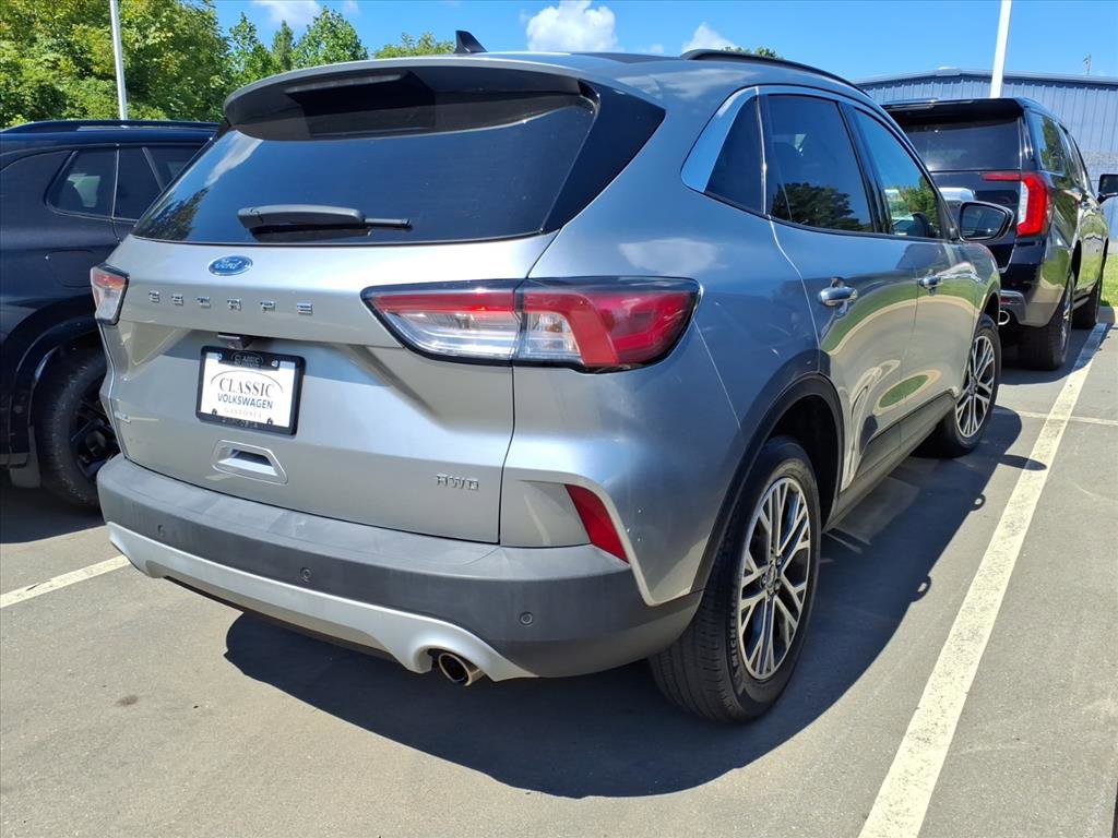 2022 Ford Escape SEL photo 4