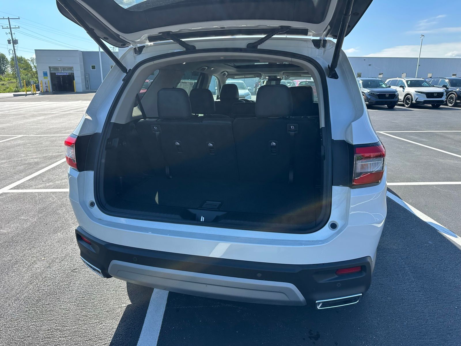 2025 Honda Pilot Touring photo 18