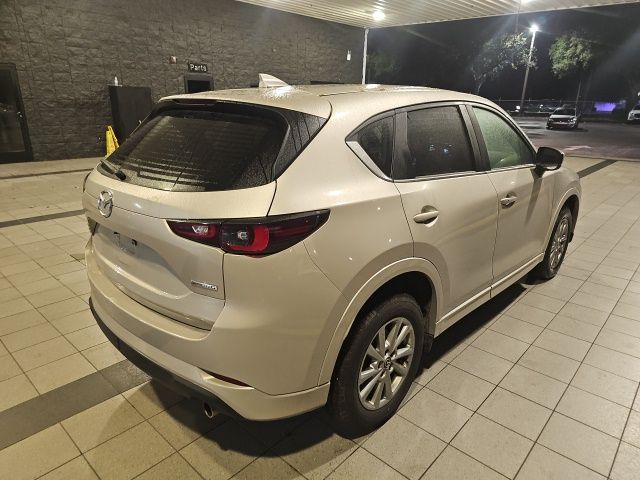 2024 Mazda CX-5 Select photo 4
