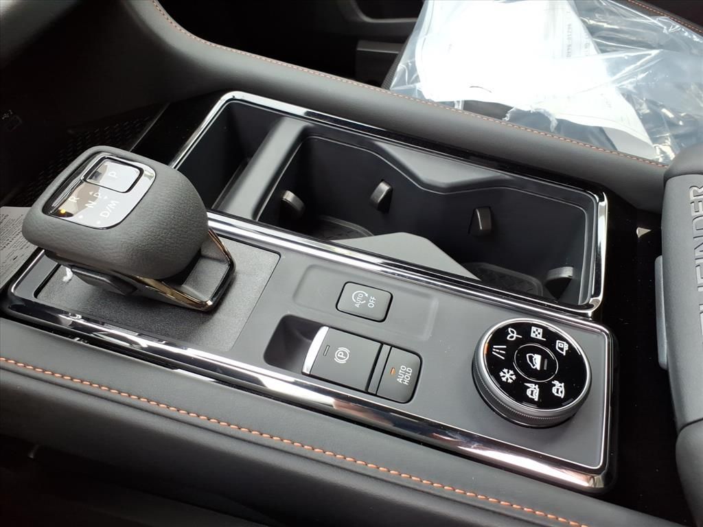 2025 Nissan Pathfinder Rock Creek photo 19