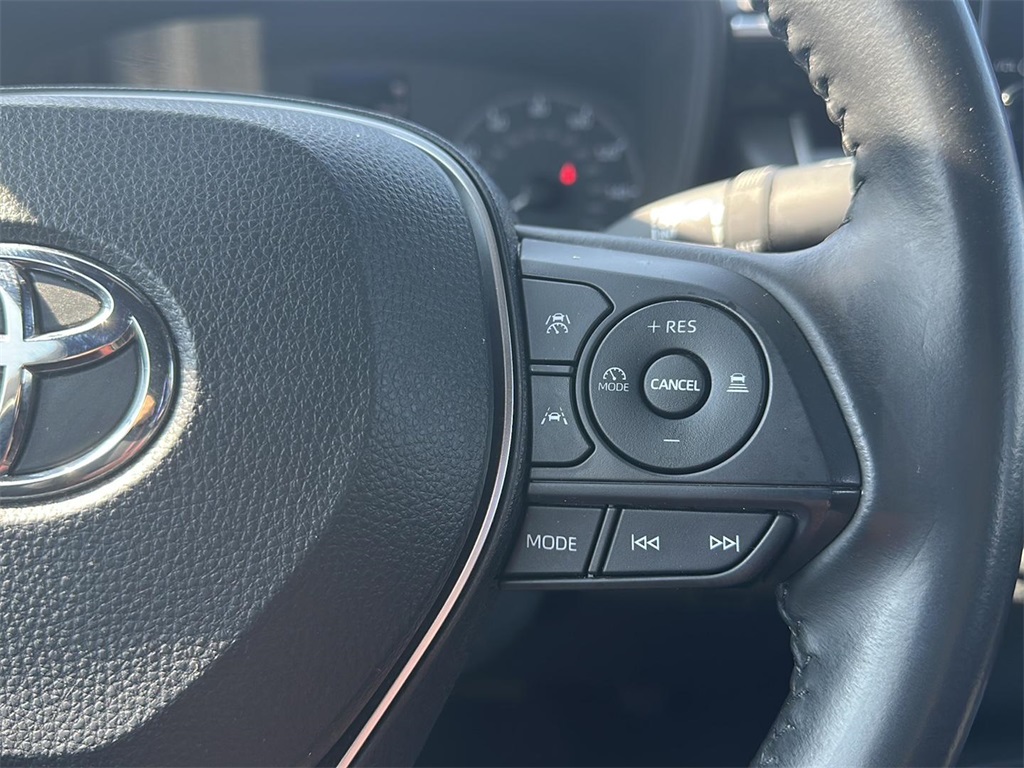 2023 Toyota Corolla SE photo 7