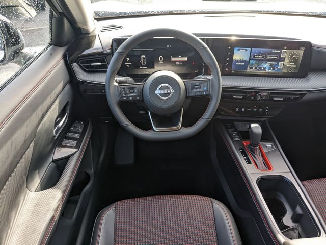 2025 Nissan Kicks SR photo 12