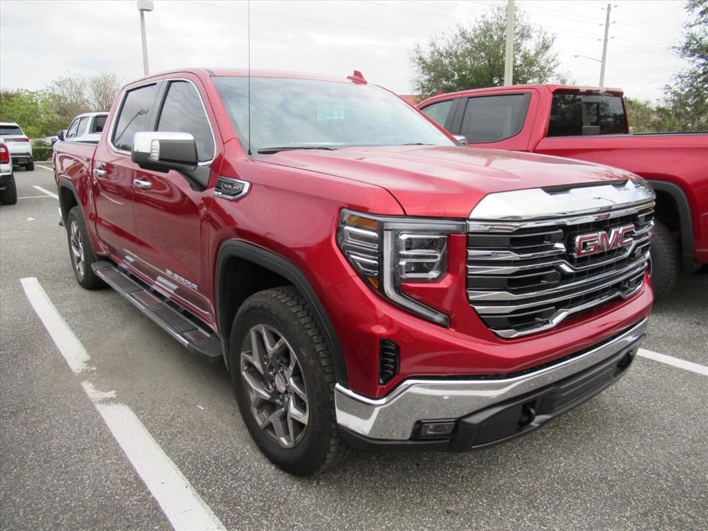 2025 GMC Sierra 1500 SLT's photo
