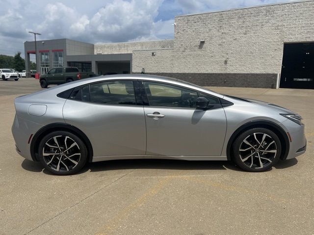 2024 Toyota Prius Prime XSE photo 6