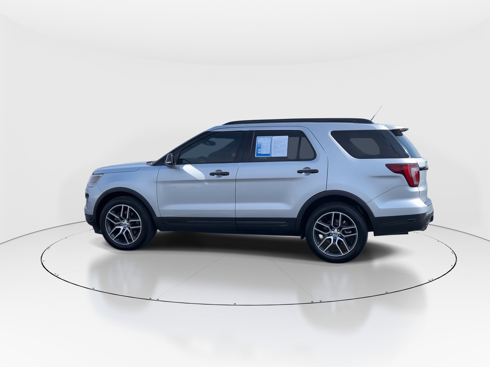 2019 Ford Explorer Sport photo 5