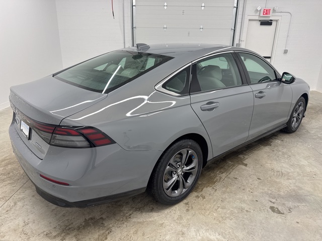 2025 Honda Accord Hybrid EX-L photo 4