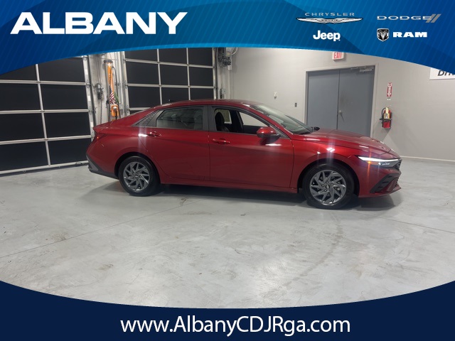 2024 Hyundai Elantra SEL's photo