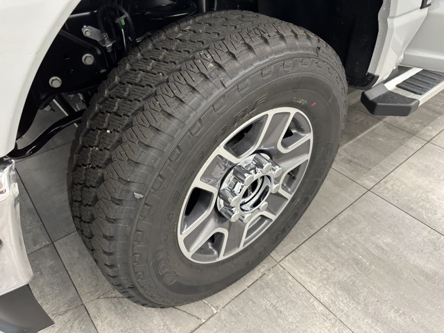 2026 Ford F-350 Lariat photo 40