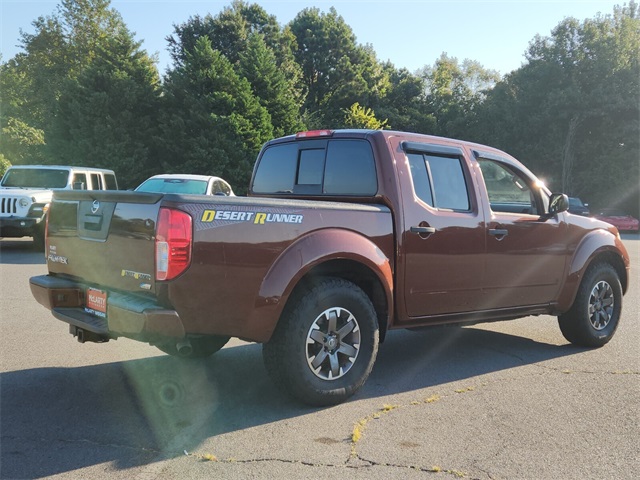 2017 Nissan Frontier Desert Runner photo 3