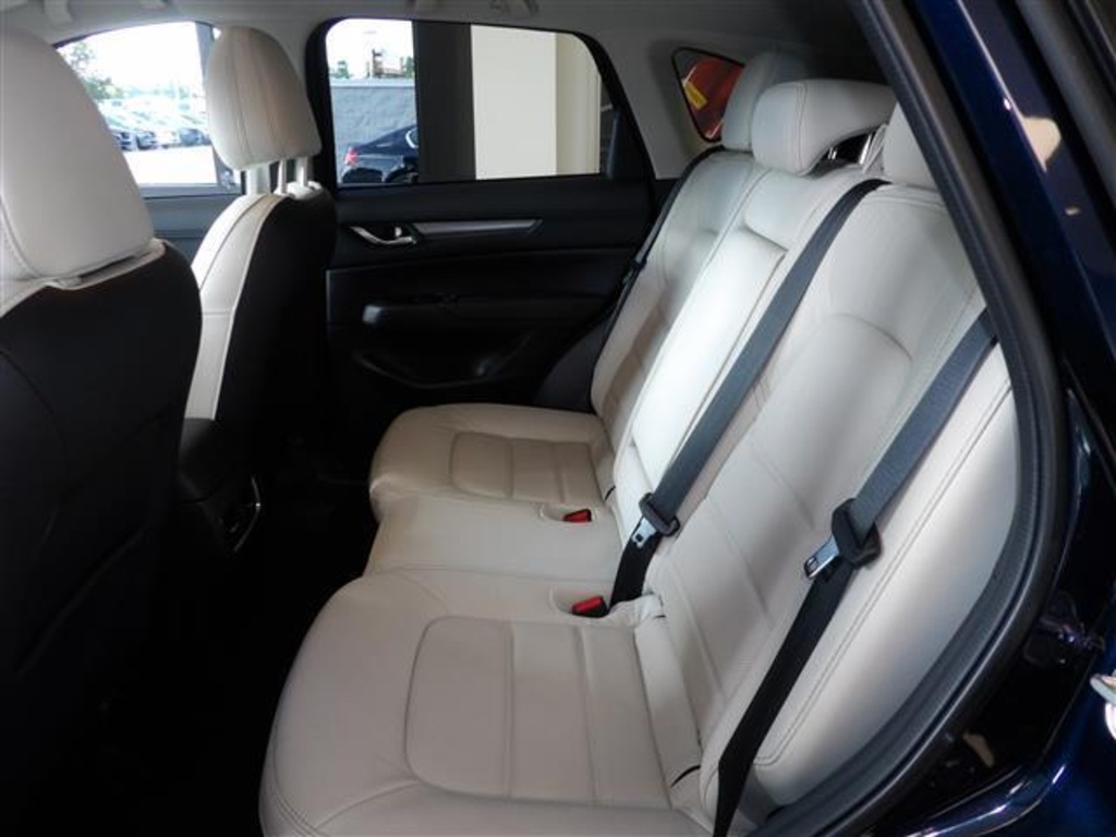 2023 Mazda CX-5 2.5 S Preferred photo 22