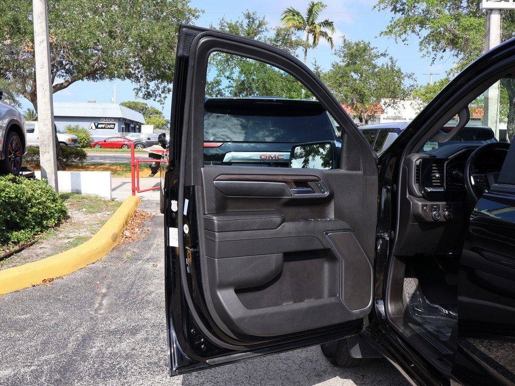 2023 Chevrolet Silverado 1500 LT photo 14
