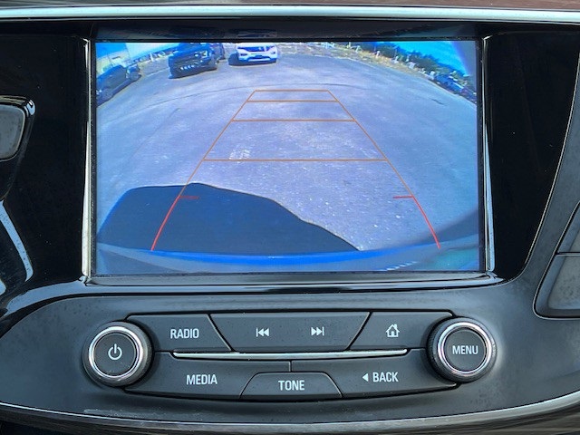 2020 Buick Envision Essence photo 33