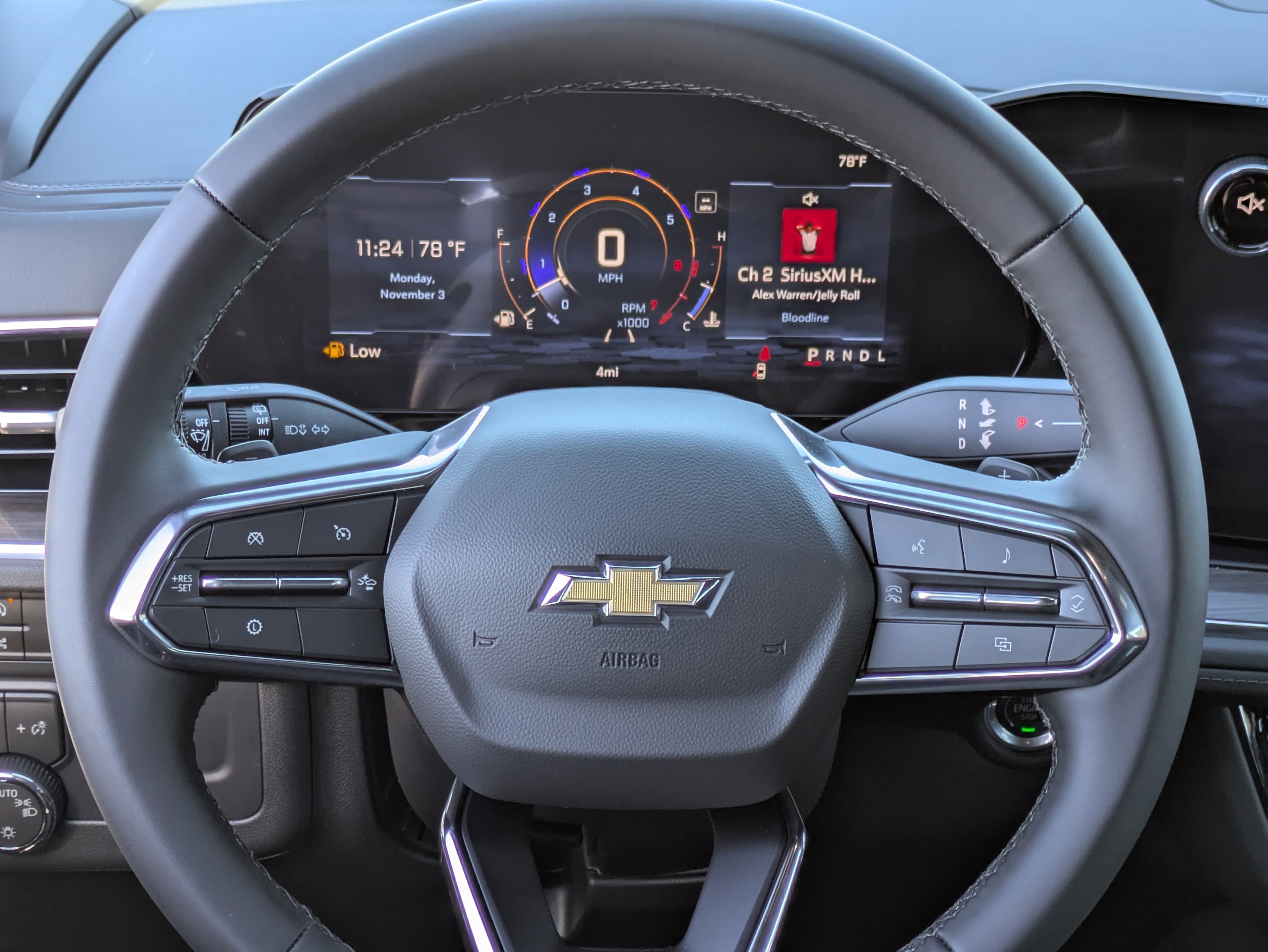 2026 Chevrolet Suburban LS photo 3