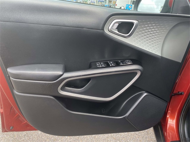 2023 Kia Soul S photo 11