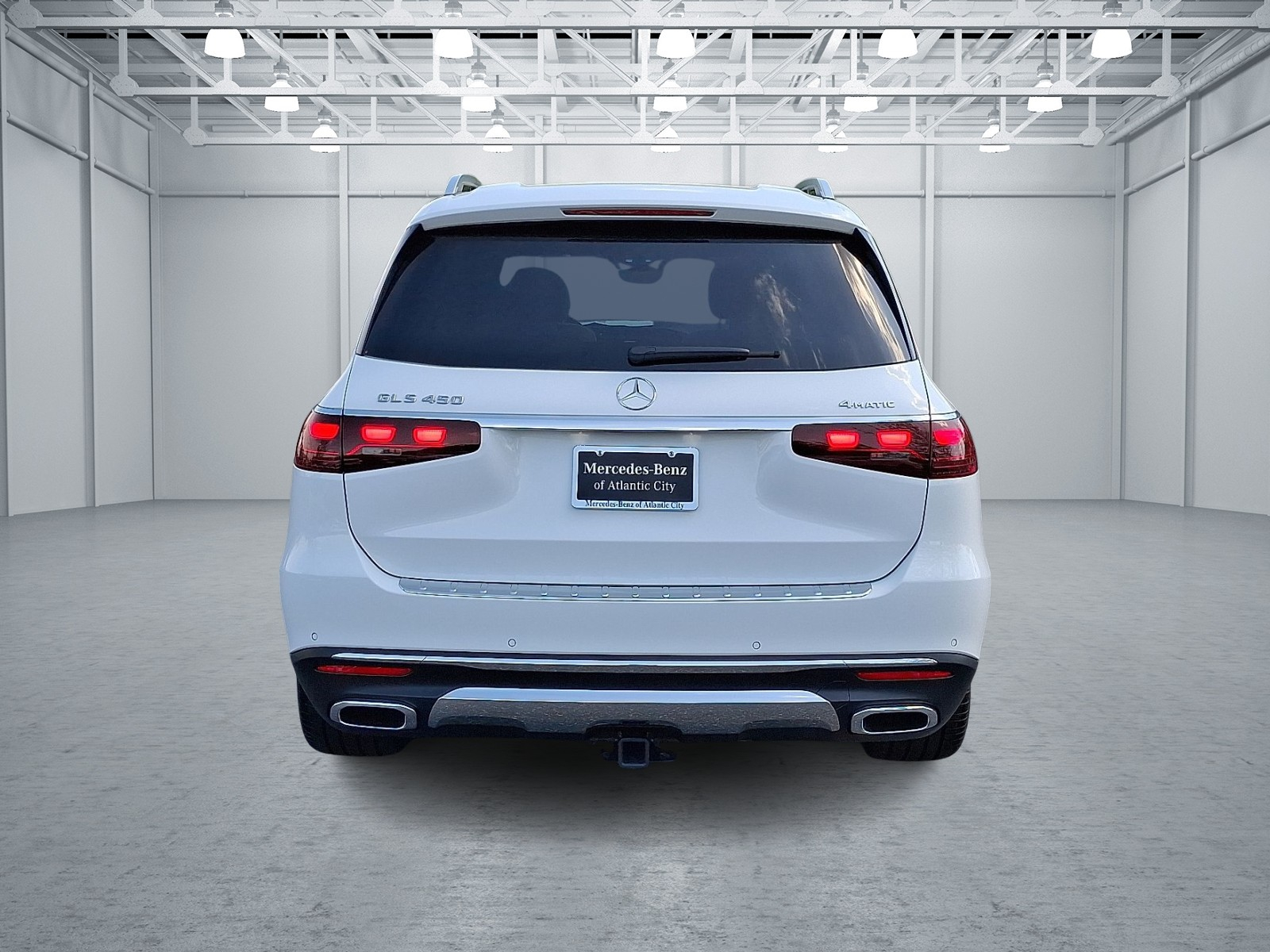 2024 Mercedes Benz GLS 450 4MATIC photo 3