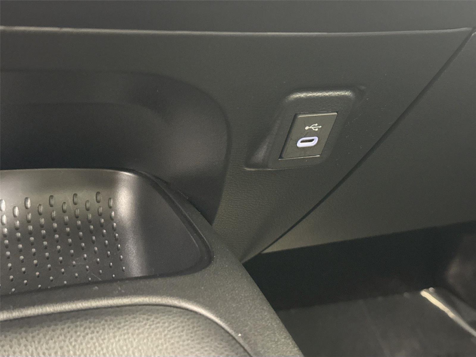 2024 Toyota Corolla Hybrid photo 24
