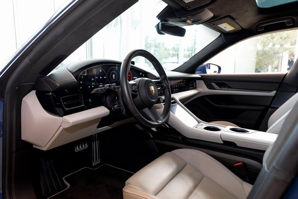 2022 Porsche Taycan Turbo S photo 24