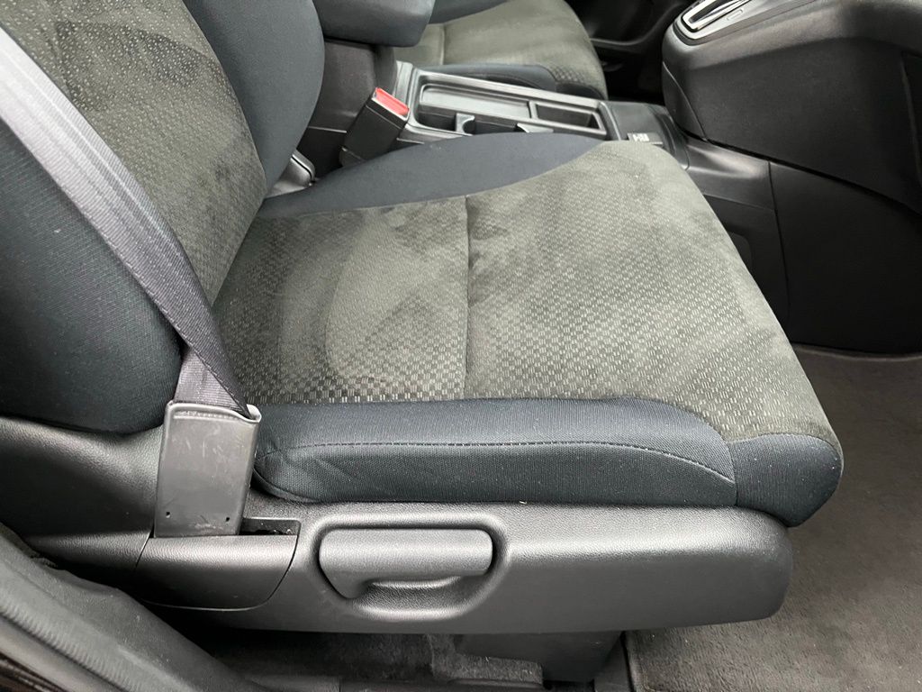 2016 Honda CR-V LX photo 24
