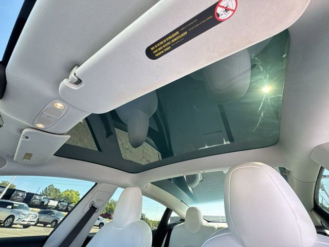 2018 Tesla Model 3 Long Range photo 14