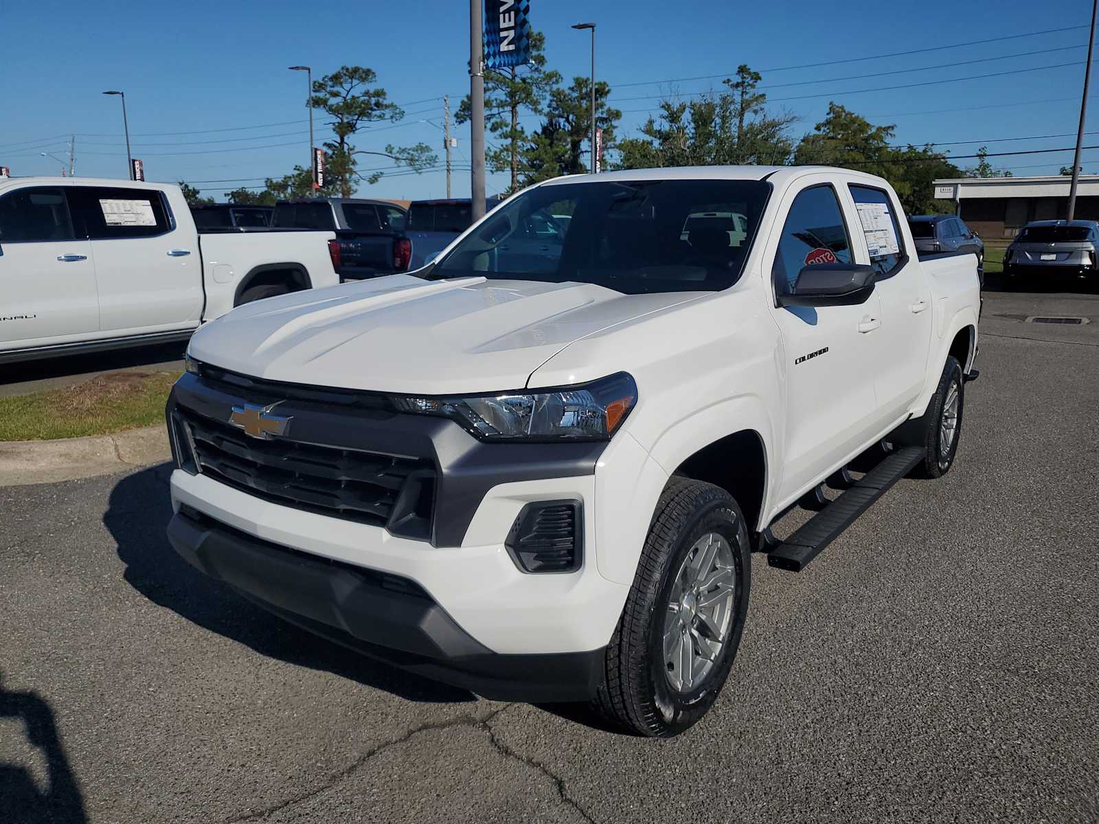 2026 Chevrolet Colorado LT photo 23