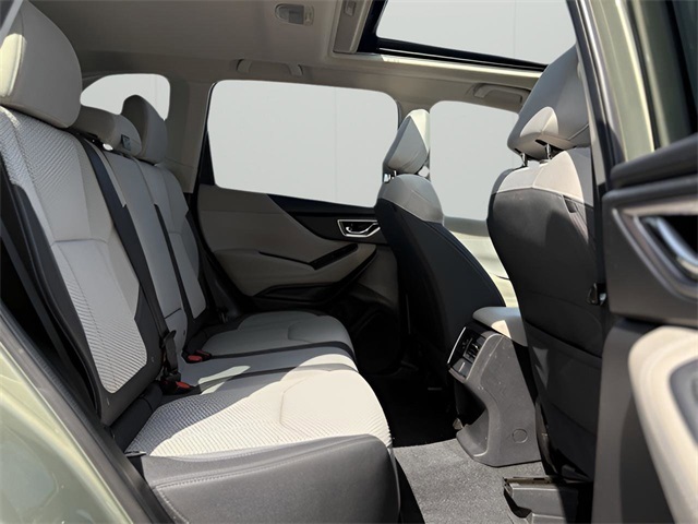 2021 Subaru Forester Premium photo 12