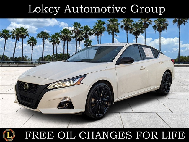 2022 Nissan Altima SR