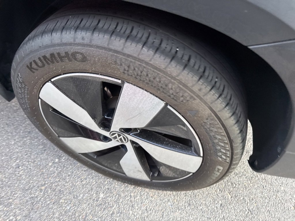 2024 Volkswagen Taos S photo 16
