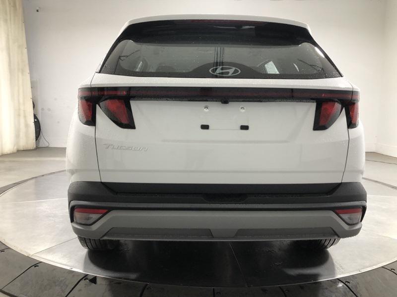 2026 Hyundai Tucson SE photo 3