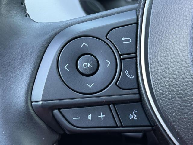 2023 Toyota Corolla SE photo 17