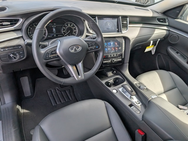 2025 Infiniti QX50 PURE photo 4