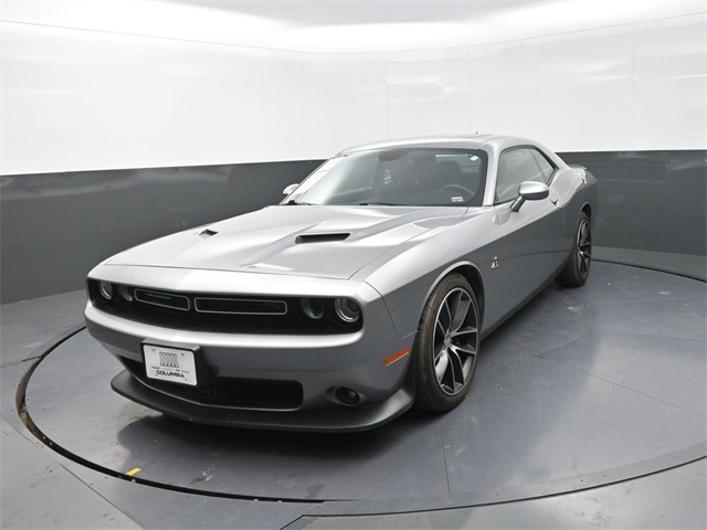 2016 Dodge Challenger R/T Scat Pack photo 3